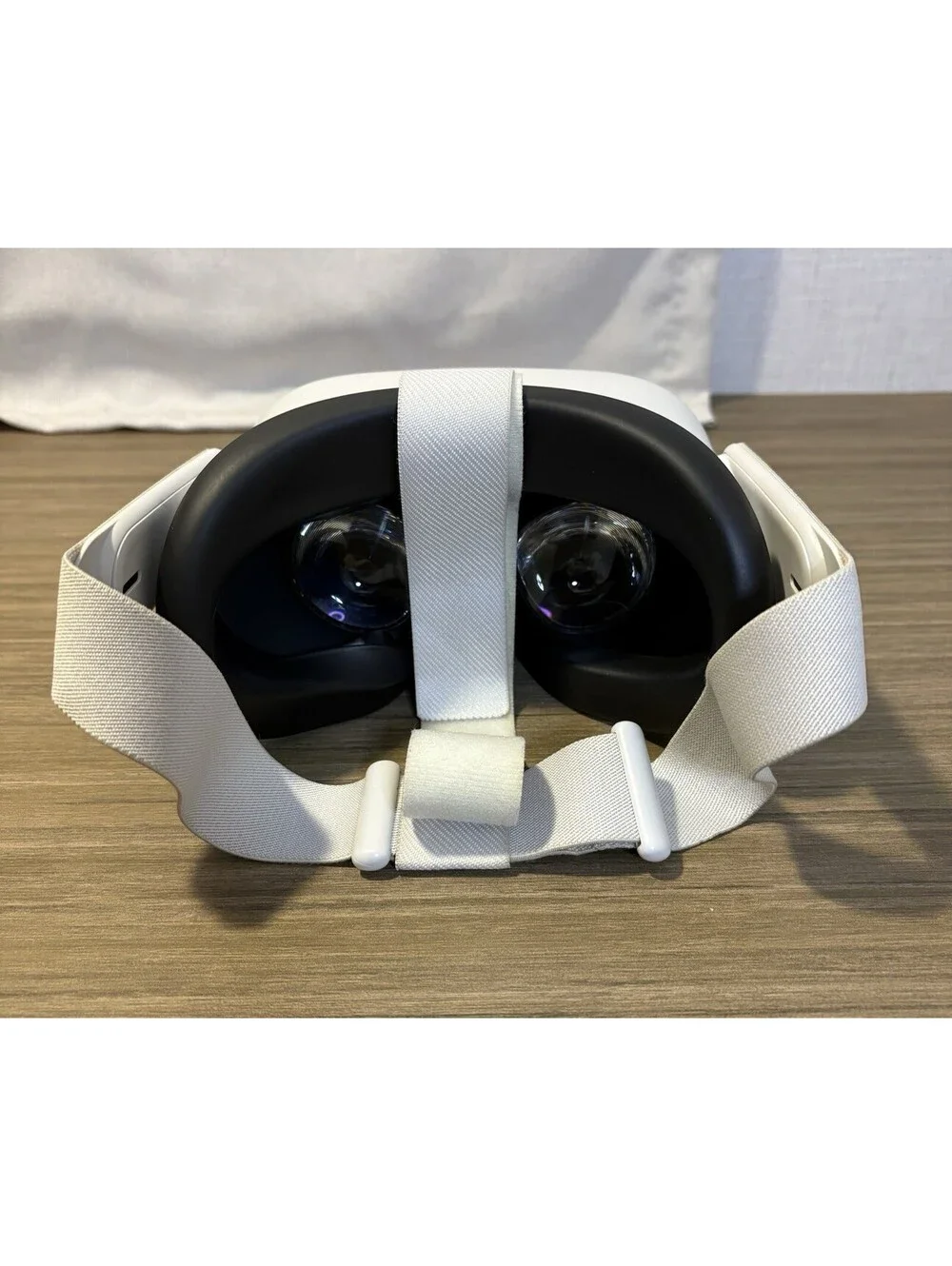 Meta Quest 2 Advanced All-In-One Virtual Reality Headset - 128GB - Excellent